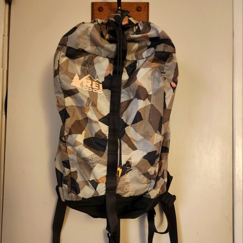 REI Flash 18 Hiking Backpack